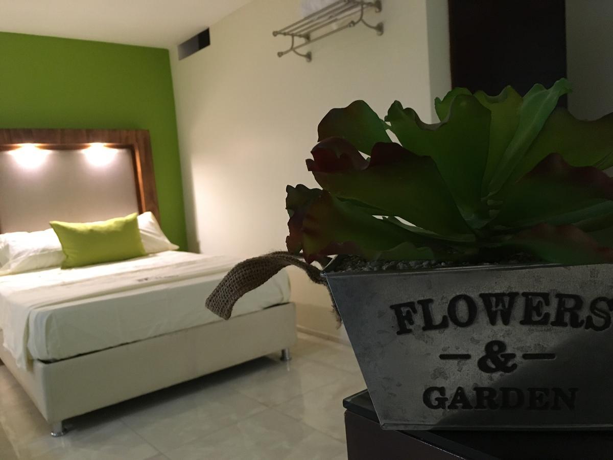 Hotel La Jolla Los Mochis Esterno foto